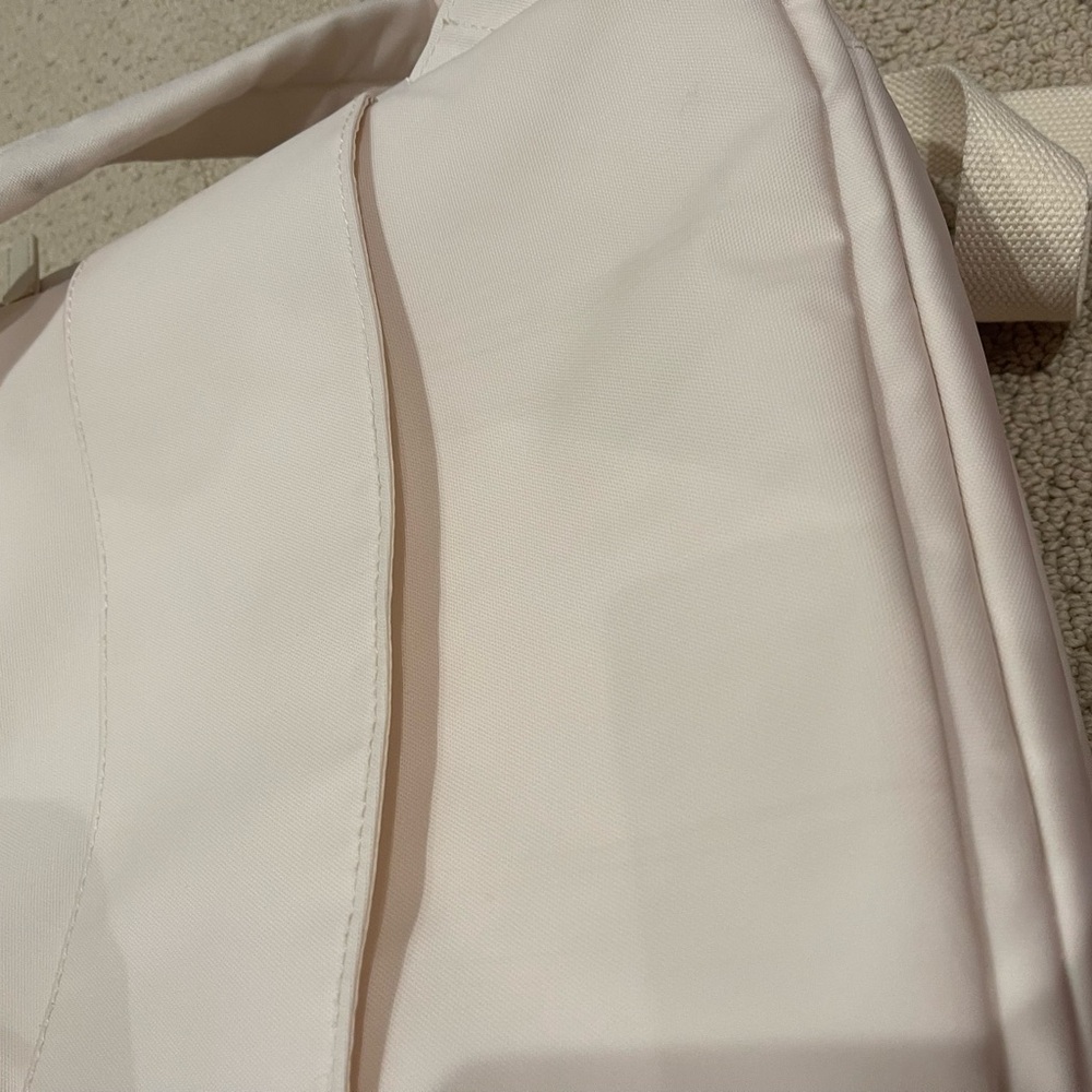 BÉIS Expandable Backpack - Picture 8 of 10